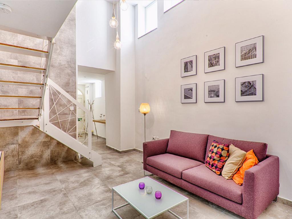 المليحة Designer Finished Maisonette With Pool المظهر الخارجي الصورة